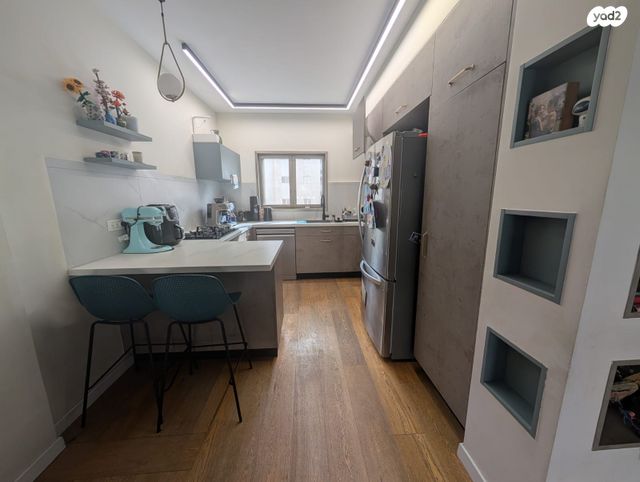 דירה, הלוטוס, קרית הפרחים - 2005, רעננה