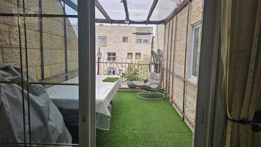 דירה למכירה בירושלים (תיווך) — 2