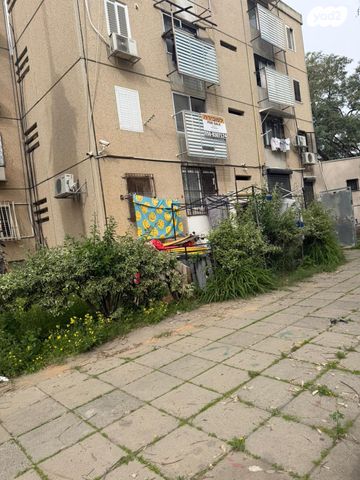 שדרות ירושלים 196