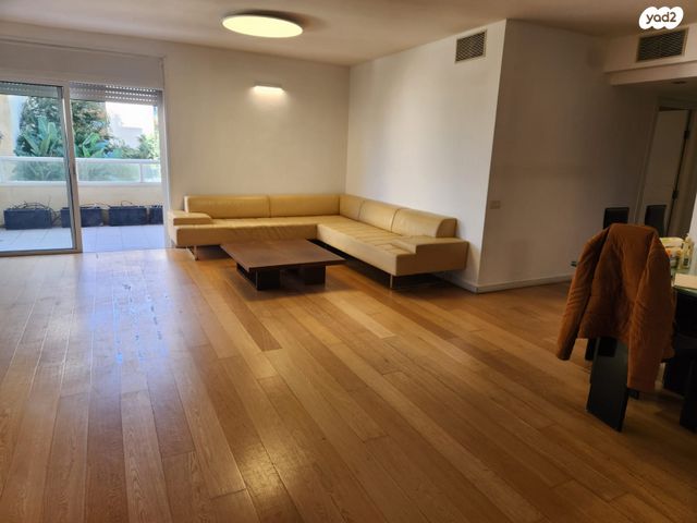 הרצל רוזנבלום 4