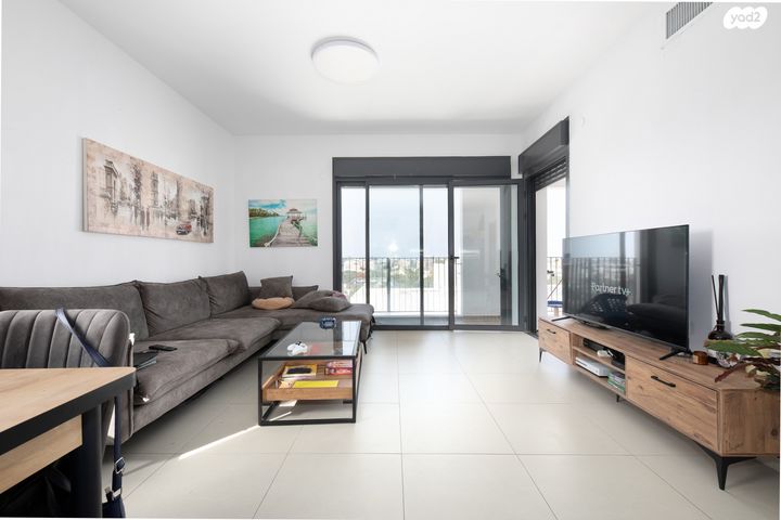 מכללת תל אביב יפו, דקר