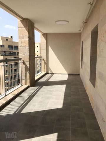 דירה למכירה בירושלים (תיווך) — 4