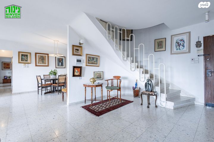 גג/ פנטהאוז