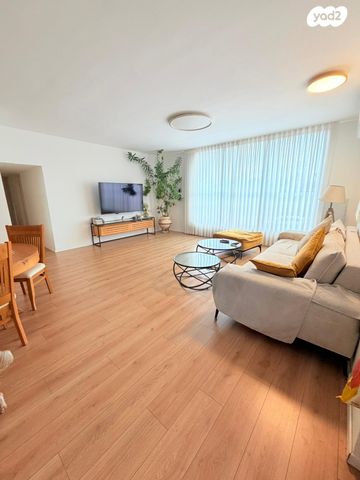 יהודה בורלא 