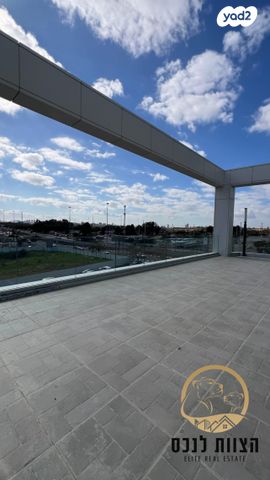 חנויות/ שטח מסחרי