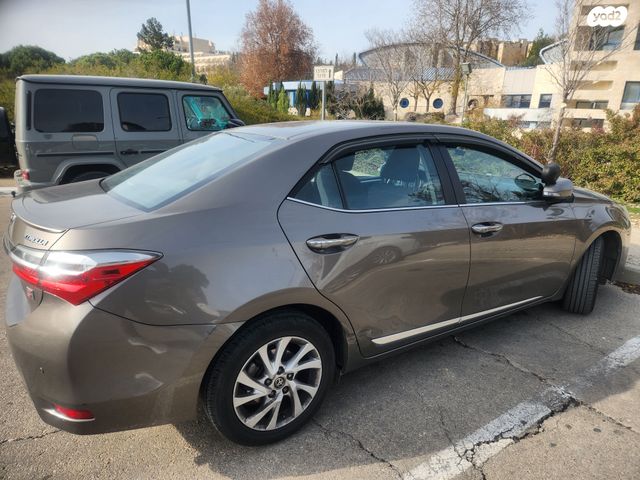 מודעת רכב טויוטה קורולה