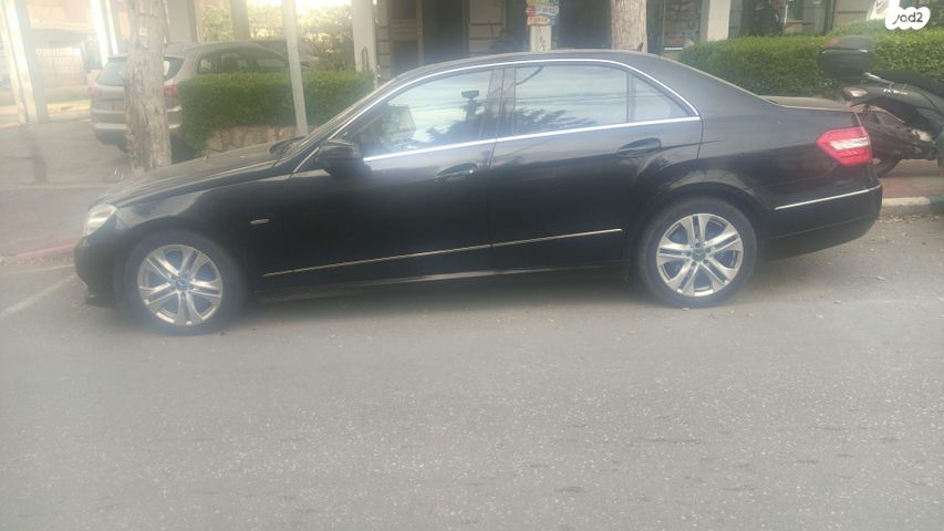 מודעת רכב מרצדס-בנץ E-class