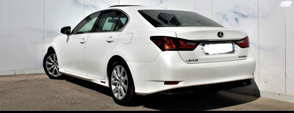מודעת רכב לקסוס GS