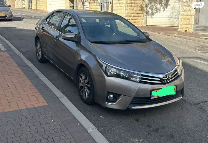מודעת רכב טויוטה קורולה
