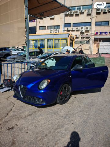 מודעת רכב אלפא רומיאו מיטו