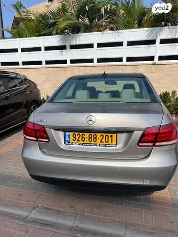 מודעת רכב מרצדס-בנץ E-class