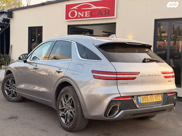 מודעת רכב ג'נסיס GV70 1