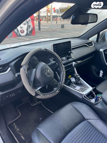 מודעת רכב טויוטה RAV4