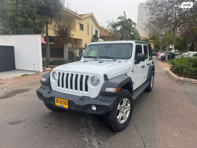 מודעת רכב ג'יפ רנגלר