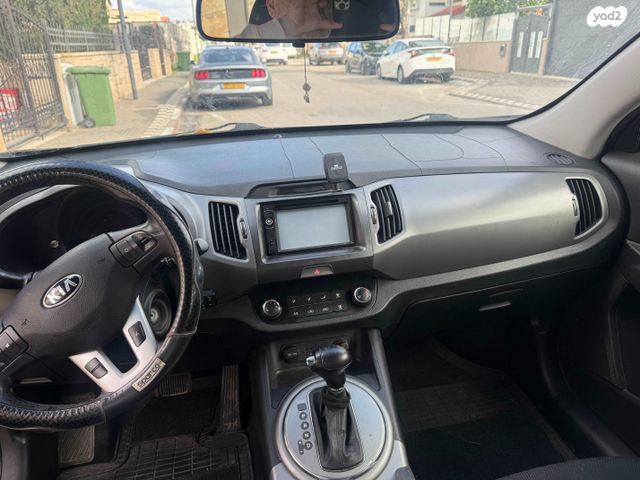 מודעת רכב קיה ספורטז' 2