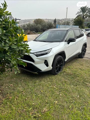 מודעת רכב טויוטה RAV4