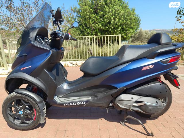 מודעת רכב פיאג'ו MP3 500