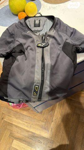 feedItemObj.data.row_1