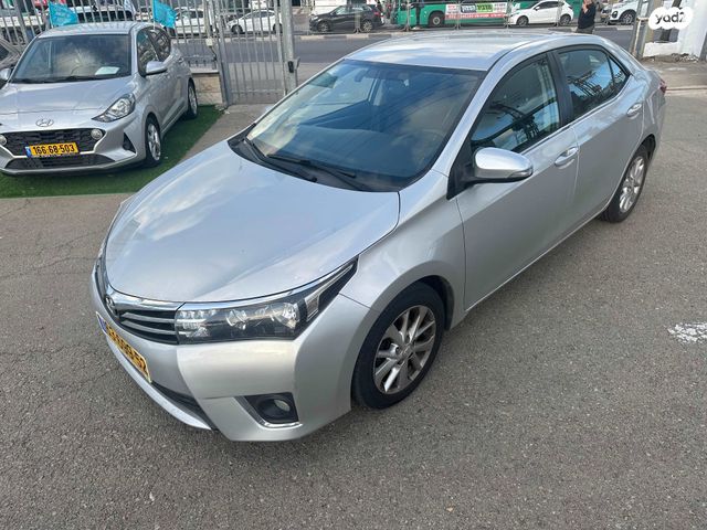 מודעת רכב טויוטה קורולה