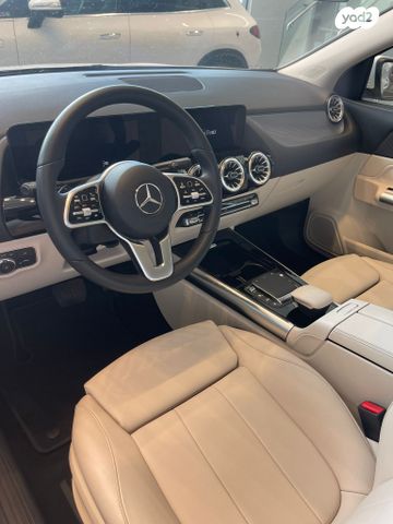 מודעת רכב מרצדס-בנץ EQA 2