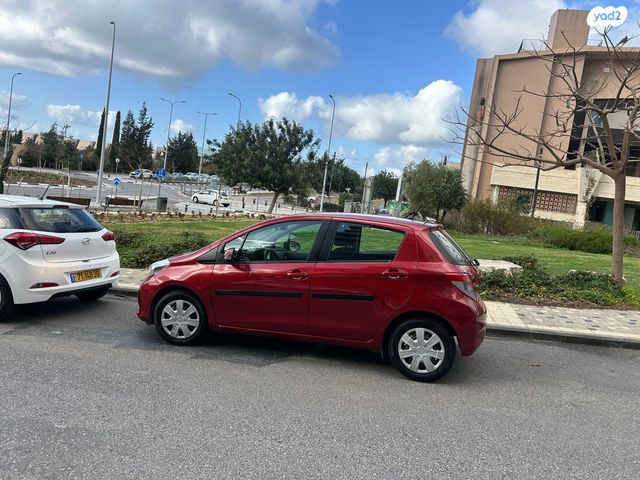 מודעת רכב טויוטה יאריס