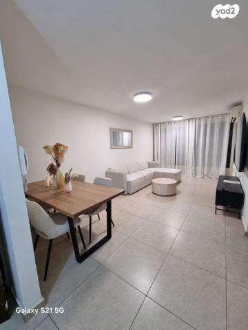 יוסף אהרונוביץ' 19