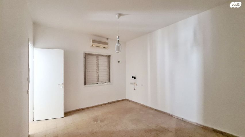 ש. בן ציון 11