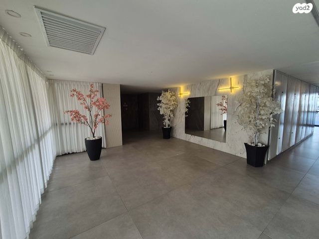 הרב אבא אבוחצירה 