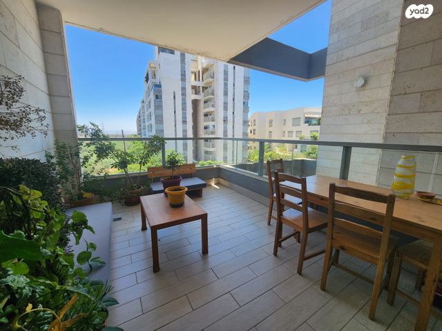 חנה אורלוף 3