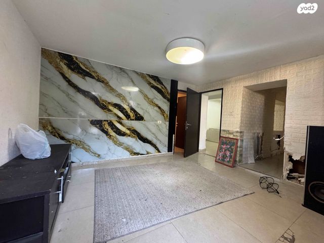 קיבוץ גלויות 