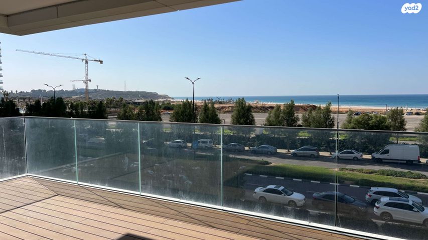 אהוד מנור 20