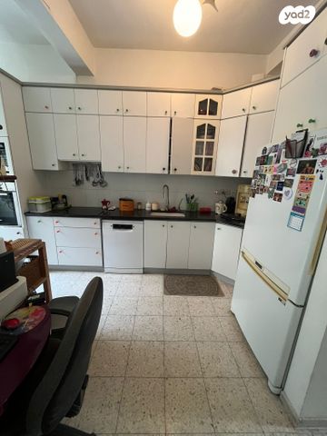 אבן גבירול 65