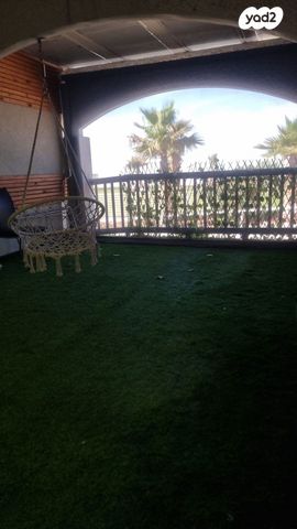 מרינה, פארק לאומי וחופים