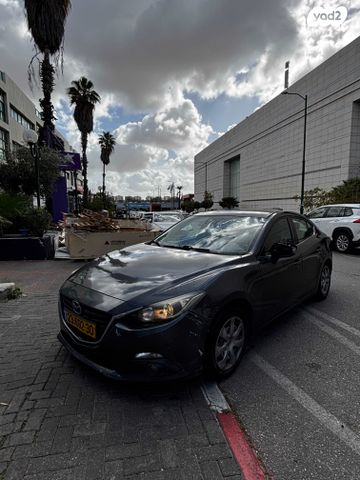 מודעת רכב מאזדה 3