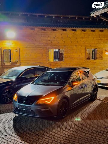 מודעת רכב סיאט לאון