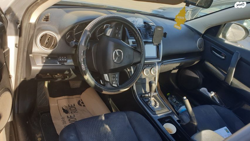 מודעת רכב מאזדה 6