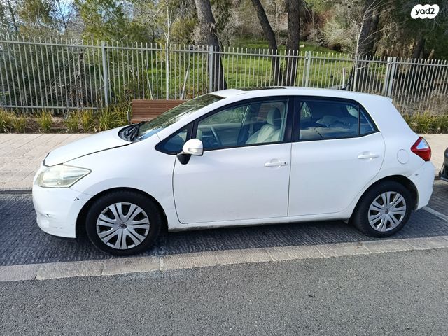 מודעת רכב טויוטה אוריס