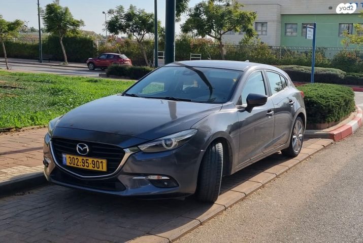 מודעת רכב מאזדה 3