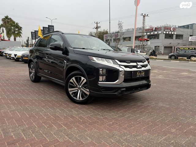 מודעת רכב מיצובישי ASX