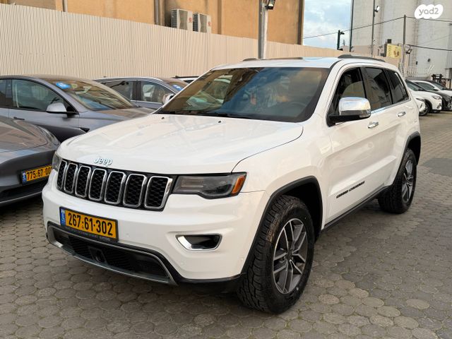 מודעת רכב ג'יפ גרנד צ'ירוקי