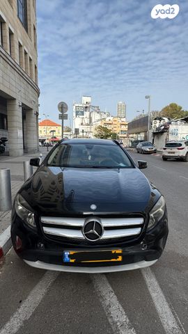 מודעת רכב מרצדס-בנץ GLA