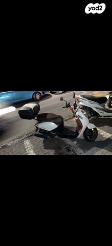 מודעת רכב סאן יאנג מיו 100