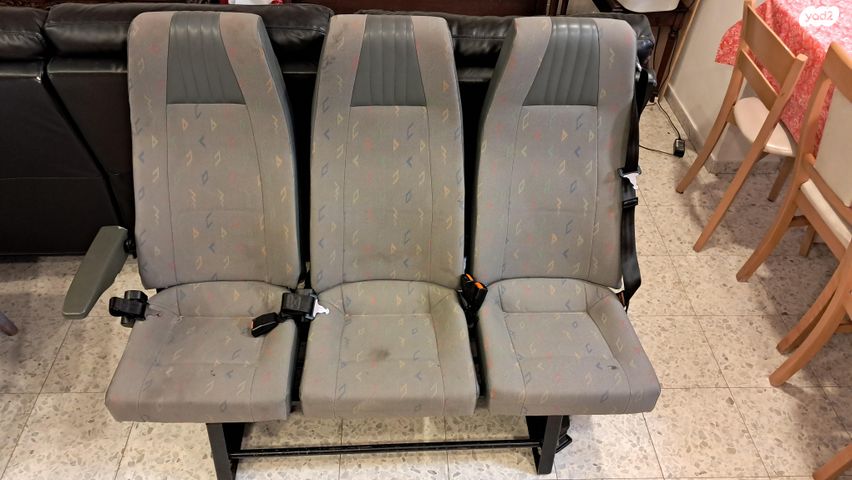 feedItemObj.data.row_1