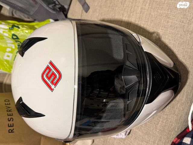 feedItemObj.data.row_1