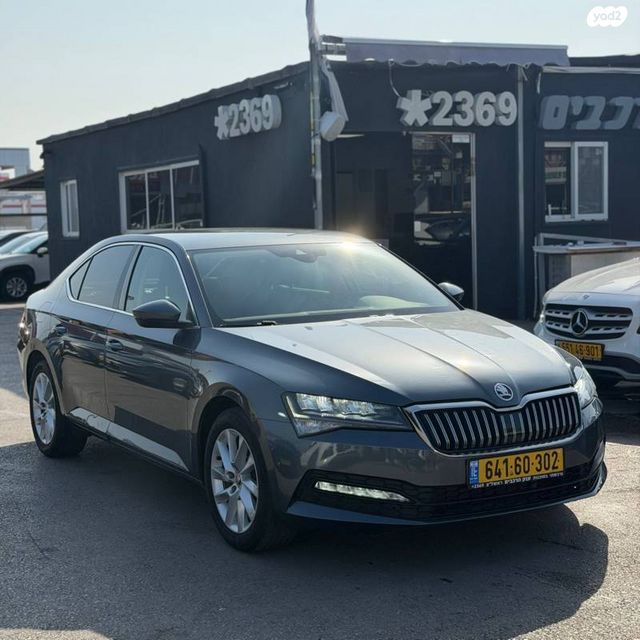 מודעת רכב סקודה סופרב