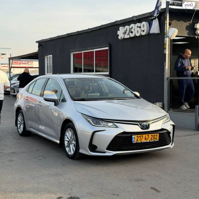 מודעת רכב טויוטה קורולה