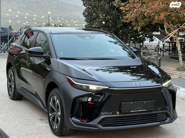 מודעת רכב טויוטה bZ4X