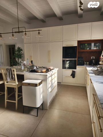 גיבורי ניצנים 12