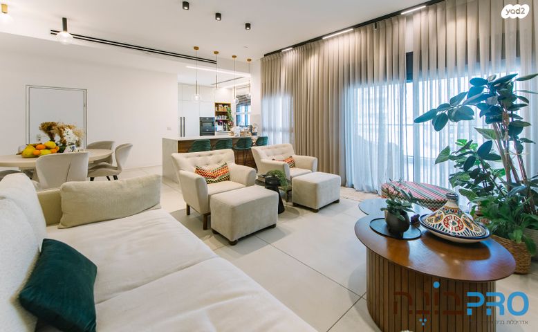 גג/ פנטהאוז