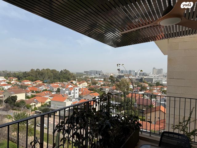 שושנה דמארי 